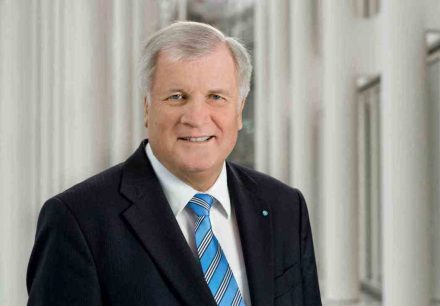Grußwort vom Bundesminister des Innern, für Bau und Heimat.  ( Ministerpräsident Bayern a.D) Herr Horst Seehofer
